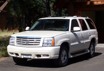 Non Running Cadillac Escalade SUV to Sell for Salvage